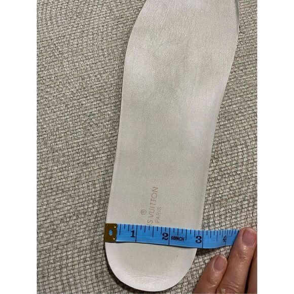Size 43/44-10 1/2 Louis Vuitton ultra soft leather sneakers with floral detail. - Picture 15 of 15